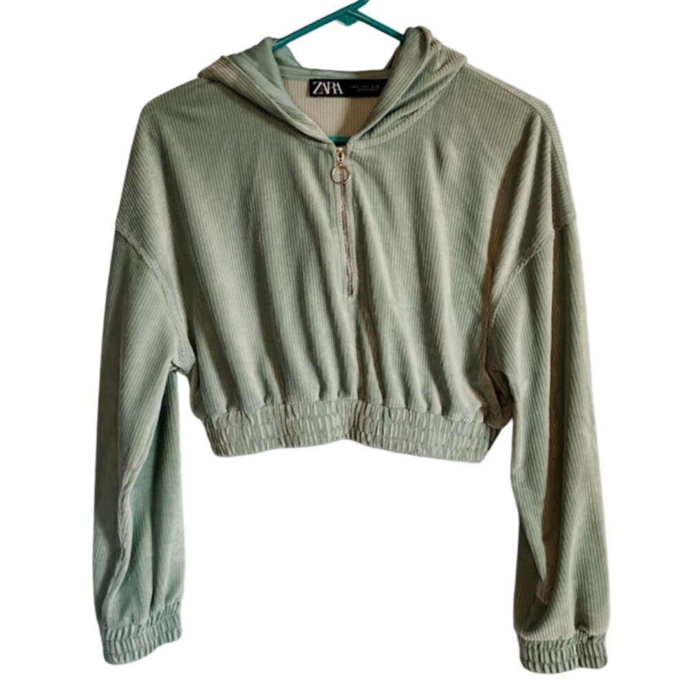 EUC Zara Crop Jacket Super Soft in a seafoam green